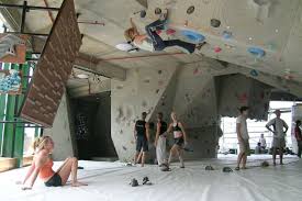 The ecocity bridge not yet open, but its still walkable if you head towards abdullah hukum apartment and cross using the old pedestrian bridge. The Walls Camp5 Asia S Premier Indoor Rock Climbing Gym