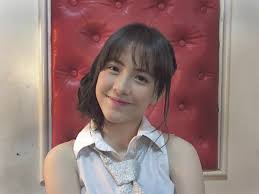 Adhisty zara jkt48 tidak hanya berbakat di dunia tarik suara saja. Adhisty Zara 10 Foto Adhisty Zara Pemeran Disa Di Film Dilan 1990 Ini Imutnya Kebangetan Kamu Nggak Akan Kuat Lihat Senyumnya Biar Aku Saja The Sosmed