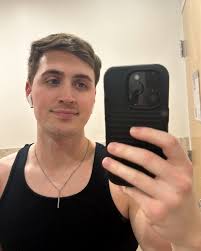 Evan Dillon-Howard (@edillonn) • Instagram photos and videos