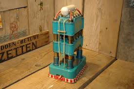It uses the hydraulic equivalent of a mechanical lever. China 12000 Ton Hydraulic Forging Press Me 651 Vintage Spacetoys