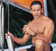 His birthday, what he did before fame, his family life, fun trivia facts, popularity rankings, and more. Pos Mode Momento Culturologico El Sexo