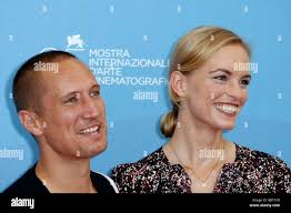 Niña hi-res stock photography and images