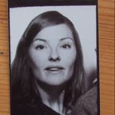 Cara Bell-Jones (@carabelljones)