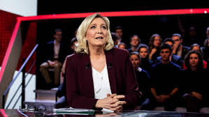 Marine le pen's national rally party hopes to surge in may's elections for the european parliament. Mais Vous N Etes Pas Croyable Le Debat S Enflamme Entre Marine Le Pen Et Matteo Renzi Sur France 2 Le Soir
