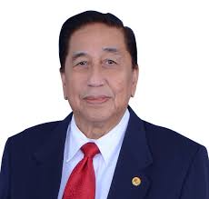 Solid track record, no political ties: Business groups' wish for economic  team