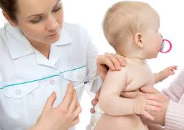 (1995) ont constaté que 67 % des admissions pour convulsion fébrile 6 à 11 jours après l'administration du vaccin ror étaient attribuables à la composante rougeoleuse de ce vaccin (risque : Ingrijirea DupÄ Vaccinare Revista Baby Pentru PÄrinti Èi Copii
