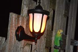solar wandlamp pieck met vlameffect en schemersensor wandlamp solar tuinverlichting solar