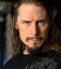 Lee Kenyon's Instagram, Twitter & Facebook