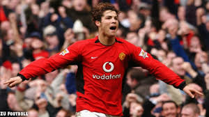 Teeth whitening and a desire to be best player in the world. Cristiano Ronaldo 2003 Manchester United