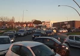 Le vent évoluera à environ 13 km/h. Bouchons A Toulouse La Zone De Balma Gramont Est Un Enfer Et Cela Risque De Ne Pas S Arranger Actu Toulouse