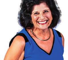 Ruth Durfee's Instagram, Twitter & Facebook