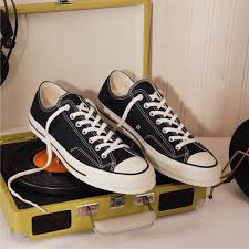 NUEVO INGRESO!!! CONVERSE CHUCK 70 NEGRAS CAÑA BAJA!!! CON SU CAPELLADA EN  LONA PREMIUM, COSTURAS REFORZADAS, PATCH EXCLUSIVO Y PUNTERA LAQUEADA, LAS  CT70'S COMBINAN LA SILUETA CLASICA DE CONVERSE, CON UNA APARIENCIA