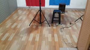 Lantai ini terbuat dari bahan polyvinyl chloride (pvc) yang mempunyai teksture sangat halus dan. Jual Vinyl Lantai Oke Harga Hemat Per Roll Di Lapak Vinyl Lantai Bukalapak