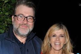 Home/uk & world/kate garraway describes husband derek draper's coronavirus battle as 'horror kate garraway has said she's not sure if her husband derek draper will have 'any kind of life again. Kate Garraway Given Hope For Husband By Coronavirus Survivor Who Spent 93 Days In Intensive Care Chronicle Live