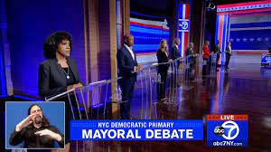 Picks up two nods for nyc mayor from queens pols. Nyc Mayoral Candidates Come Out Swinging In Feisty Tv Debate New York Daily News