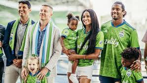 The sounders also signed veteran nicolas benezet from the colorado rapids. Russell Wilson Ciara Among New Seattle Sounders Fc Investors Soccer Stadium Digest