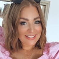 Kendra Grey's Instagram, Twitter & Facebook