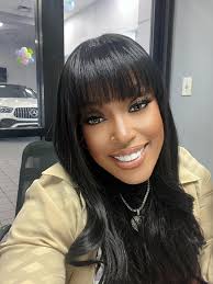 Hi all! My name GLAMM! I love how AI is changing the way for a lot of small  businesses. I aim to help small businesses get attraction invisibility they  need through AI. |