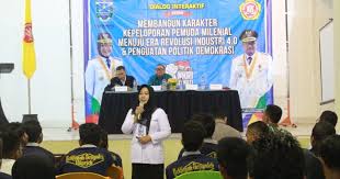 Karang taruna merupakan wadah pengembangan generasi muda nonpartisan. Ratusan Pengurus Karang Taruna Ikuti Dialog Interaktif Pemuda Milenial Portal Kabupaten Probolinggo