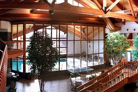 C Mon Inn Hotel Suites