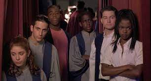 The sequel brought in new faces with high schoolers rita (lauryn hill), maria (alanna ubach) and margaret (jennifer love hewitt). Kopit Angina Sister Act 2 Back In The Habit Sister Act 2 Cast