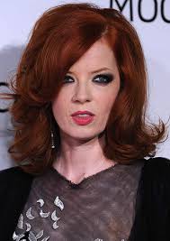 Garbage singer shirley manson cut her trademark red hair short and dyed it blonde after splitting from her husband. 50 Best Hairstyles For Short Red Hair