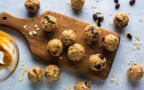 11 Easy Desk Snacks Under 200 Calories Myfitnesspal Calories Des Aliments Idees De Collations Muffins A La Patate Douce