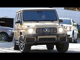 Ein mercedes in schwarz matt ist unabhängig von der jeweiligen baureihe auf dem gebrauchtmarkt gut zu finden. Kylie Kardashian Takes A Joyride In Her Custard Mercedes G Wagon Youtube