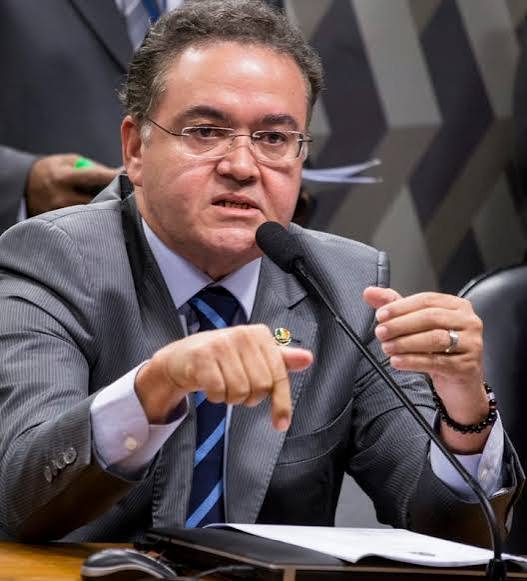 Isolado no Novo, Roberto Rocha aciona Justiça para ter filiação no PRTB - Gilberto Léda