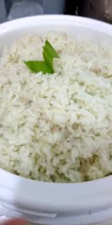 Istilah lemak juga mengacu santan yang membuat nasi menjadi berminyak dan gurih. Koleksi 10 Resepi Nasi Lemak Sedap Dan Unik Paling Femes Resepi My