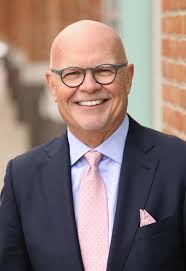 Kalamazoo Country Club CEO And Leadership: Executives and Demographics