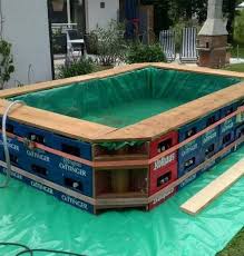 Noch Ein Paar Bierkasten Holz Teichfolie Ubrig Dann Konnte Man Daraus Ein Swimming Pool B Pool Selber Bauen Beton Pool Selber Bauen Selber Bauen Paletten