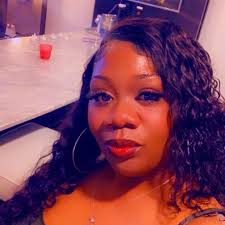 Where can I find fresh blue crab claws?