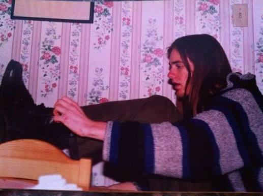 Throwback to the “drug rugs” being the hight of fashion.