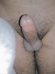 Se masturber avant de dormir le soir. regarder en ligne