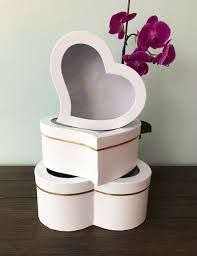 A flower box in the shape of a heart. Heart Shaped Flower Box Gift Floral Box Set Of 3 White W9724 Unik Packaging