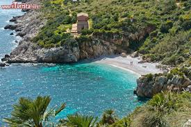 La riserva dello zingaro è una delle più ammirate perle naturalistiche siciliane. La Riserva Naturale Dello Zingaro In Sicilia Escursioni Tra Spiagge E Calette