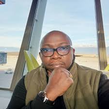 Families fleeing the conflict in #Sudan for #Egypt can now access support  in three minutes or less with a new WFP app.