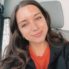 Amber Sunderman's Instagram, Twitter & Facebook