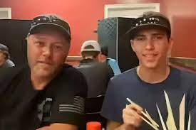 🆕🇺🇸 Tyler Robinson allegedly told his father he'd rather kill himself  than surrender after being confronted about the shooting of Charlie Kirk  The father recognized him from police photos, confronted him, and