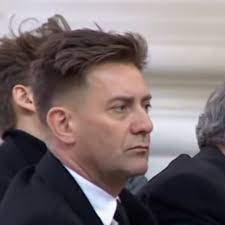 He is married to mirska, dorota. Rafal Krolikowski Plakal Zegnajac Starszego Brata Z Odwaga Zaopiekowal Sie Jego Rodzina Jak Zyje Teraz Zycie