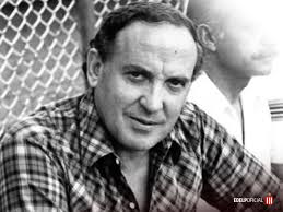 💪🇦🇹 ¡A la gloria no se llega por un camino de rosas! 🌹 Un día como hoy,  pero de 1927 📆, nacía Don Osvaldo Zubeldía ✍️👏, el hombre que  revolucionaría el fútbol