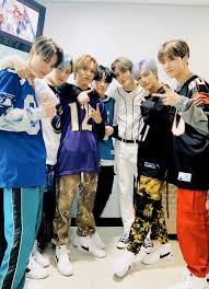 세모님 잠시만요 제가 약간 긴장해서ㅎㅎ #오랜만 #어렵네 #넘 . Nct Dream On Twitter Nct Dream Nct Nct 127