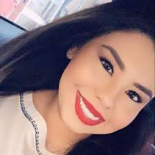 Stephanie Pena (StephUhKnee10)