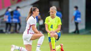 Canada's jessie fleming converted on a penalty shot in the 75th minute to get the. Women S Soccer Teams Take A Knee Ahead Of Opening Olympic Games Matches Cnn