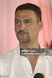 2,684 Kike Santander Photos & High Res Pictures