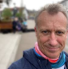 Warren Doherty's Instagram, Twitter & Facebook