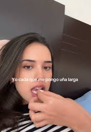 << el sonido de la uña contra el cel #fyp #trend #girlie