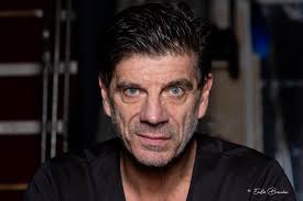 Elliot Jenicot — Wikipédia