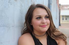 Shelby Mac Photography is with Alyssa Wilmoth Sikora.